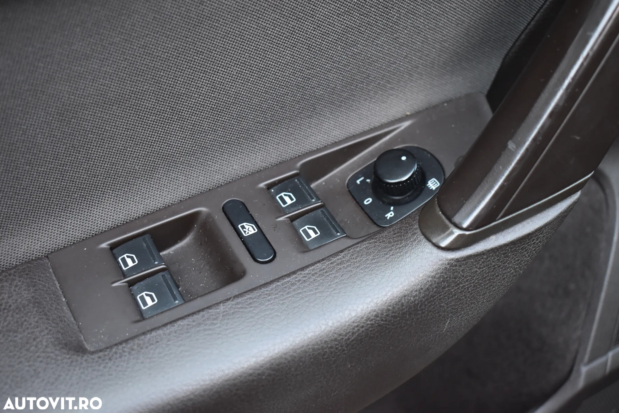 Volkswagen Passat Variant 1.6 TDI BlueMotion Technology Highline - 17