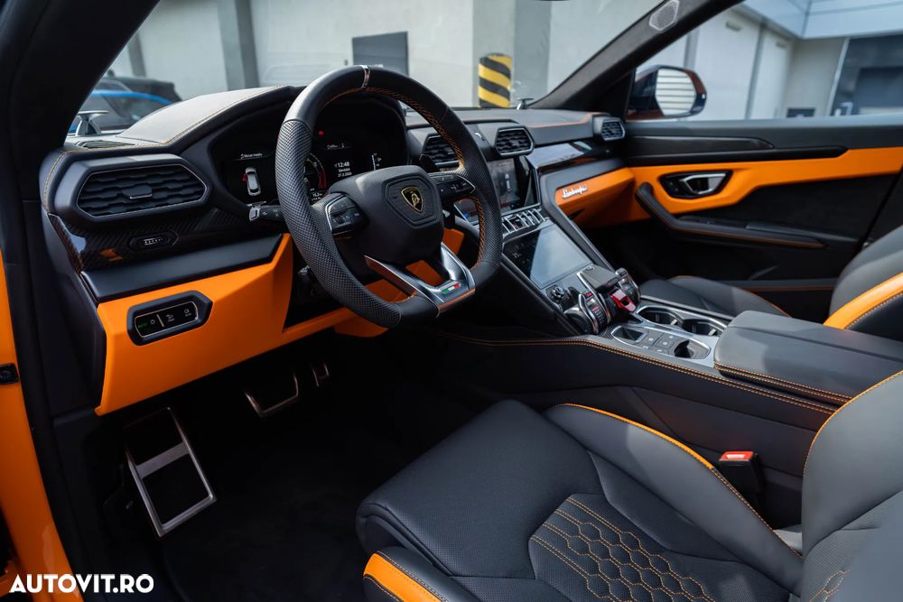 Lamborghini URUS - 10
