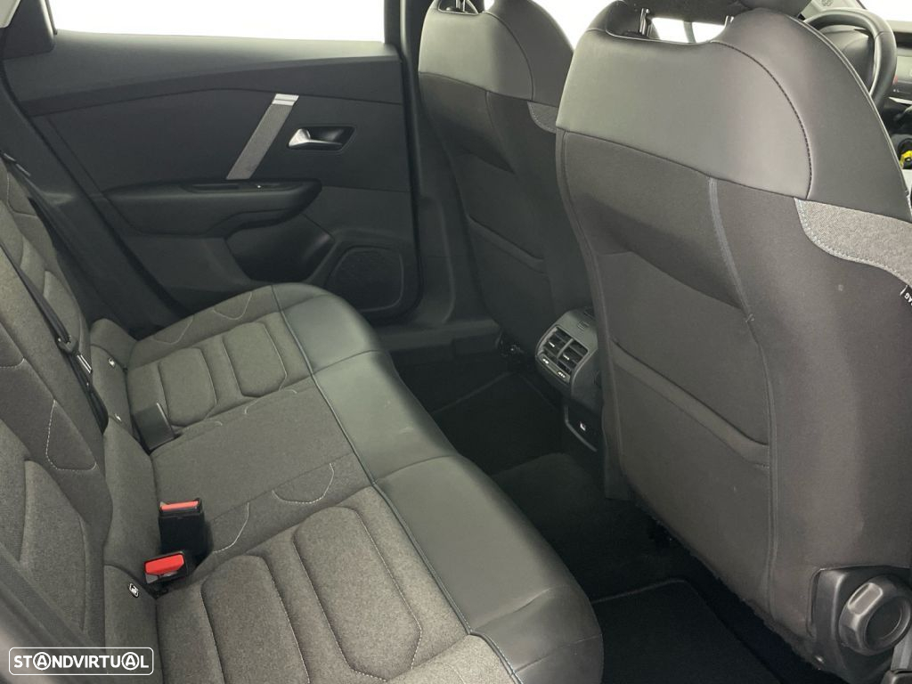 Citroën C4 1.2 PureTech Shine - 25