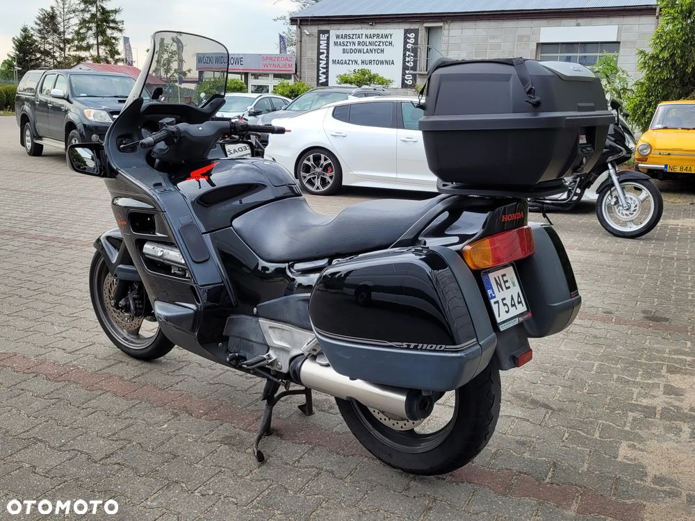 Honda ST - 9