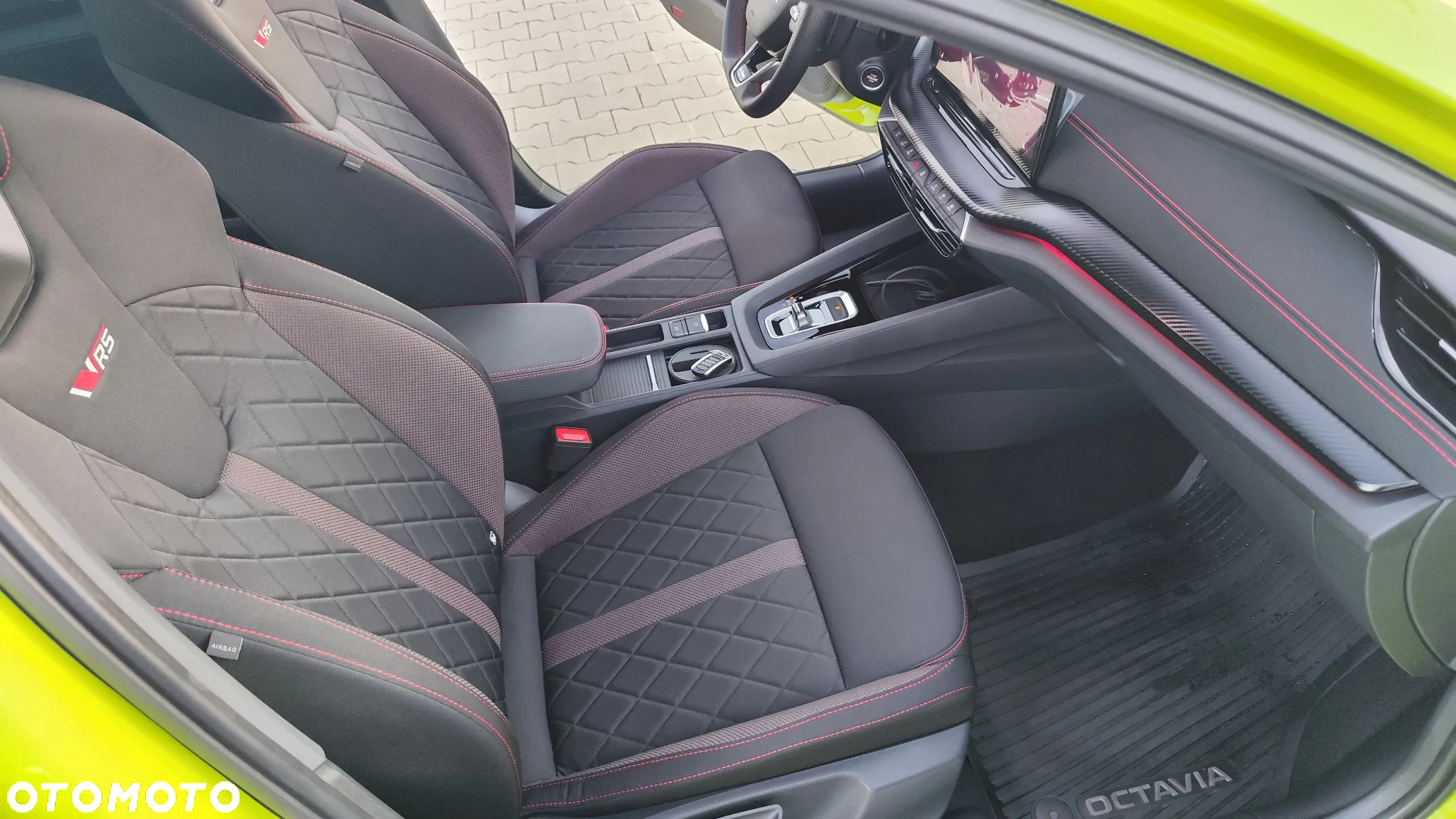 Skoda Octavia 2.0 TSI RS DSG - 19