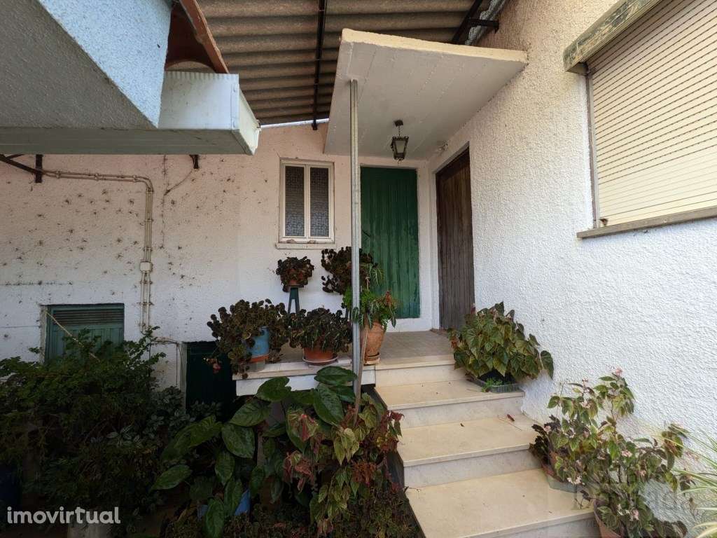 Moradia T3 com anexos e terreno - Grande imagem: 4/22