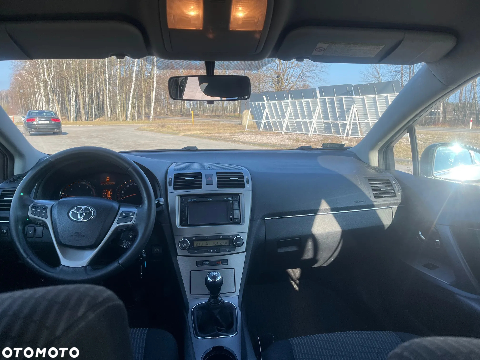 Toyota Avensis 2.0 D-4D Sol+NAVI - 9