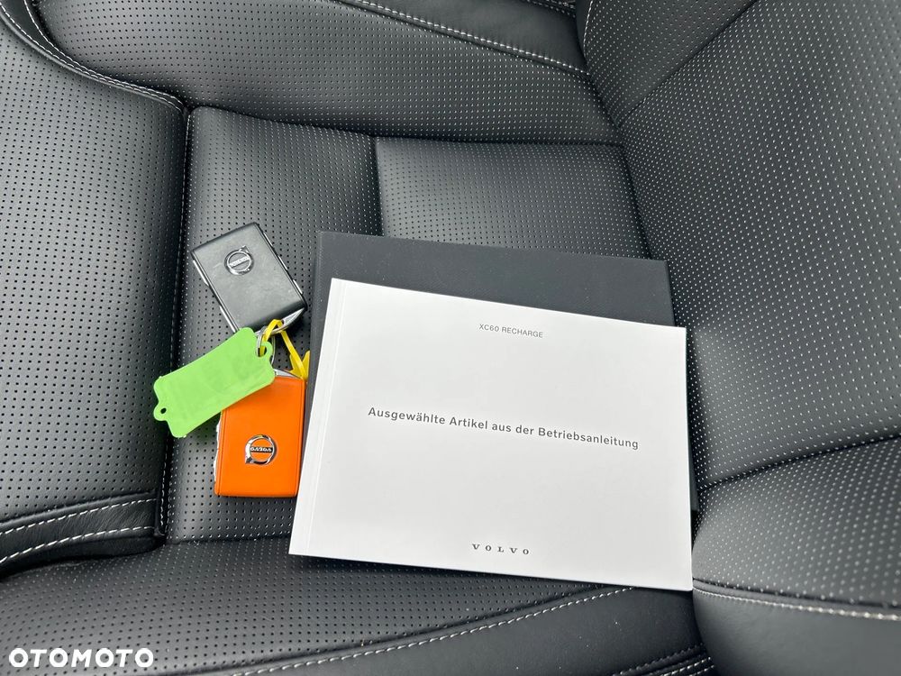 Volvo XC 60 T8 AWD Recharge Ultimate Bright - 24