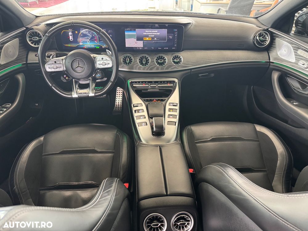 Mercedes-Benz AMG GT 43 4MATIC+ - 9