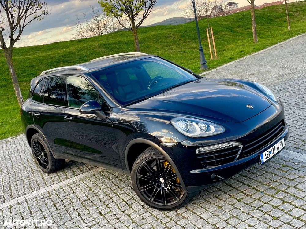 Porsche Cayenne 3.0 L V6 - 1