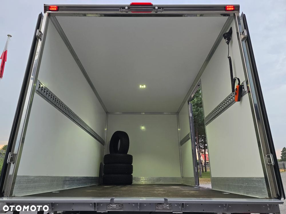 Fiat DUCATO MAXI KONTENER IZOTERMICZNY WINDA DHOLLANDIA SALON PL SILNIK 2,3 IVECO 14OKM STAN JAK NOWY ELEKTRYKA KLIMATYZACJA - 16