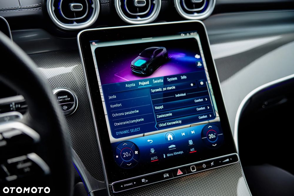 Mercedes-Benz GLC - 32