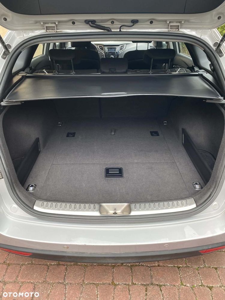 Hyundai i40 Kombi blue 1.6 Classic - 6