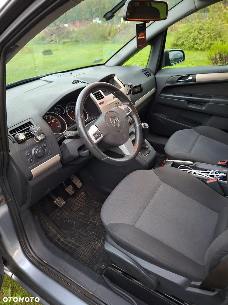 Opel Zafira 2008