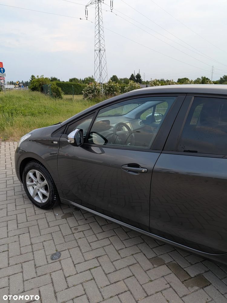 Peugeot 208 1.2 PureTech Style - 4