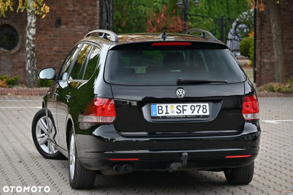 Volkswagen Golf 2.0 TDI DPF MATCH - 11
