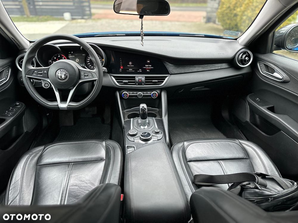 Alfa Romeo Giulia 2.2 D Turbo Super - 11