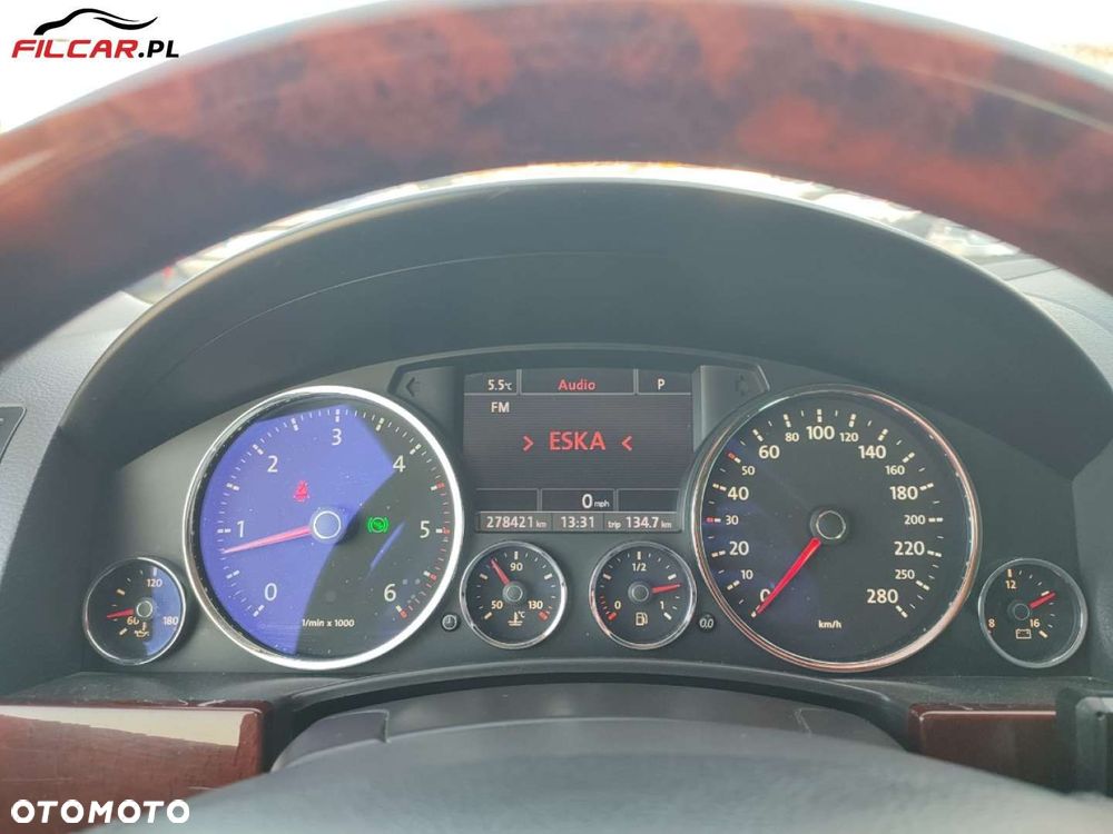 Volkswagen Touareg - 25