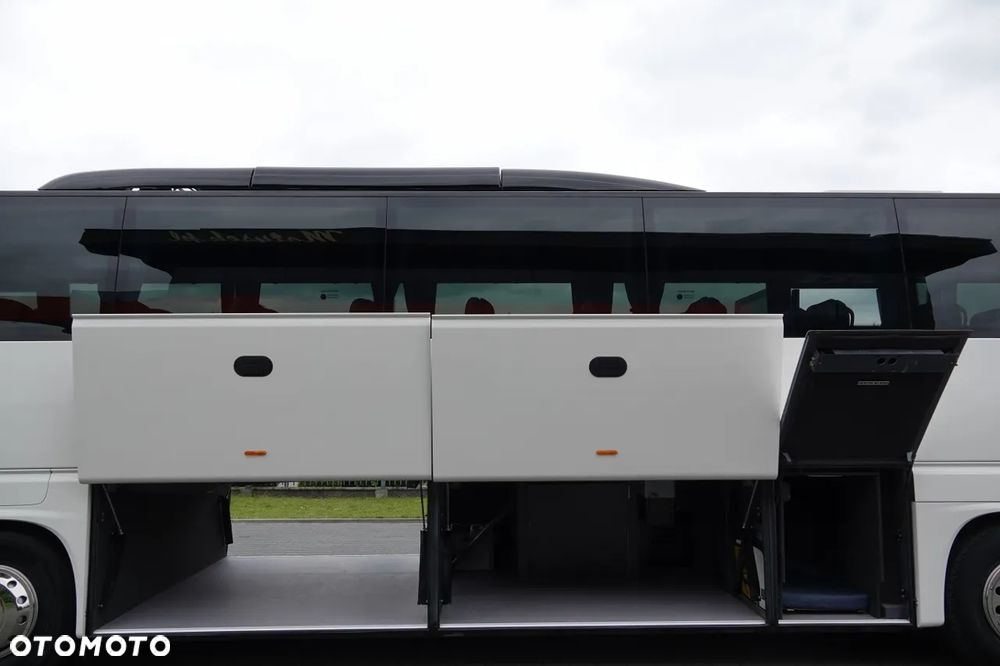 VDL FHD2 / EURO 6 / SPROWADZONY / 12. 2015 ROK / TURYSTYCZNY / WC / Gniazdka USB / AUTOMAT / BOGATE WYPOSAŻENIE / - 24