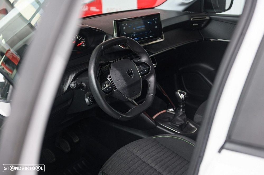 Peugeot 208 1.2 PureTech Active Pack - 27