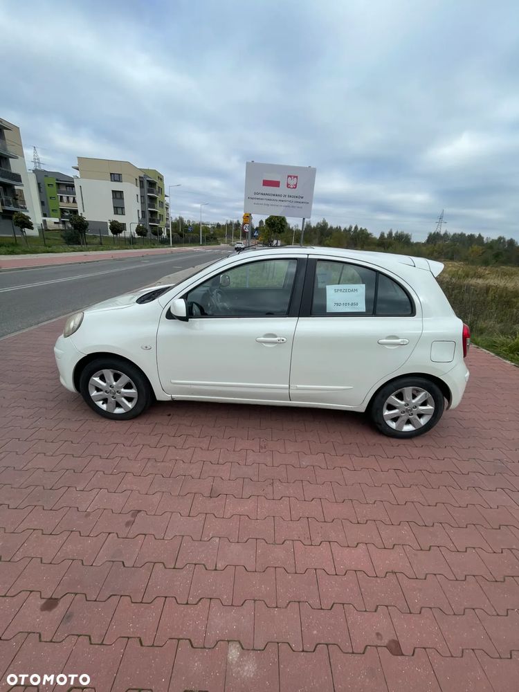 Nissan Micra - 2