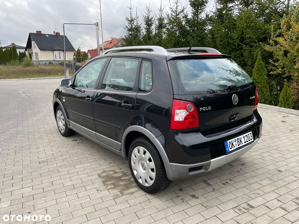 Volkswagen Polo Cross - 12