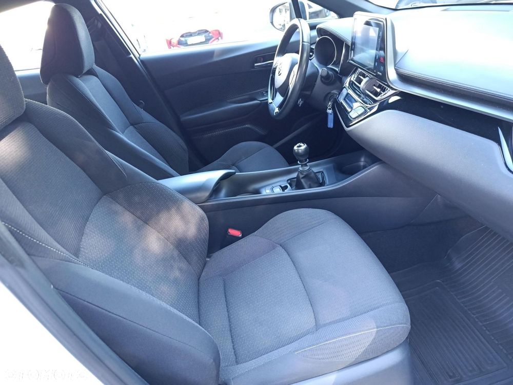 Toyota C-HR 1.2 T GPF Premium - 22