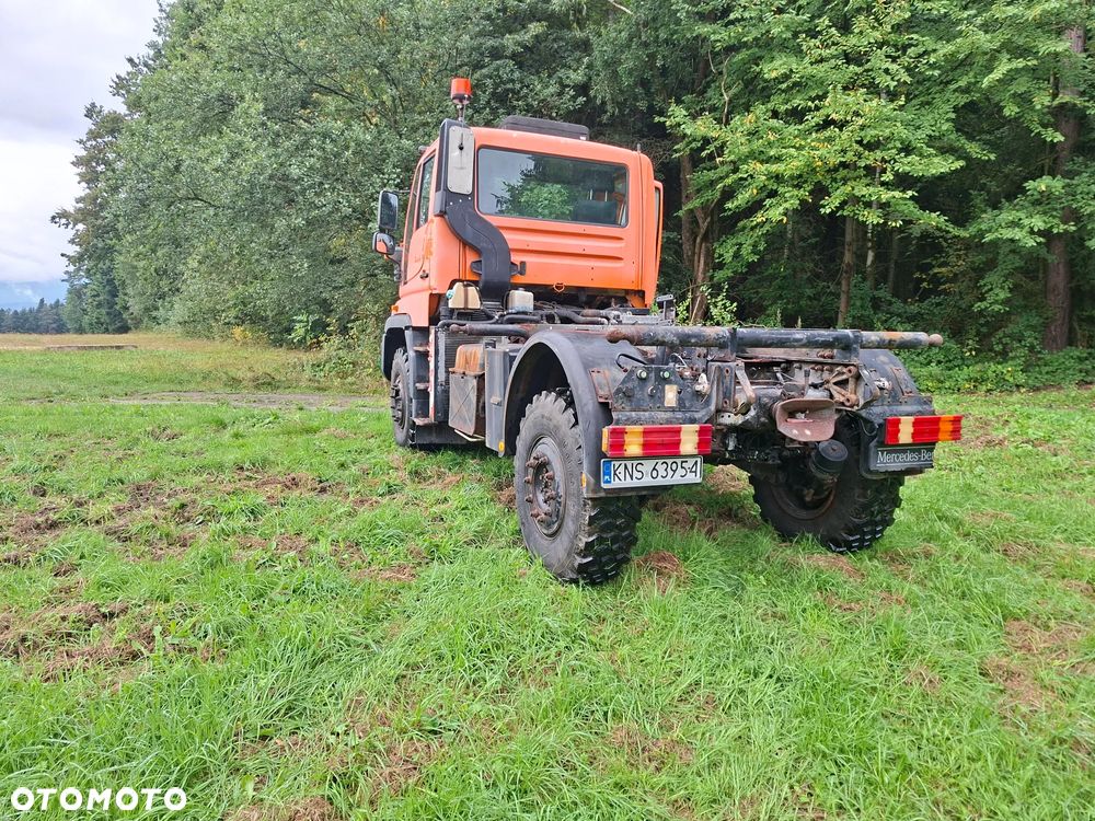 Mercedes-Benz Unimog - 5