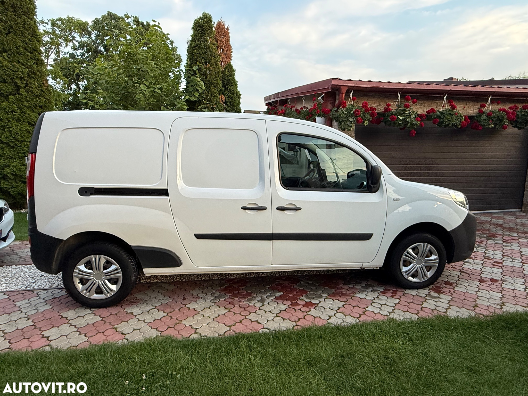 Volkswagen Caddy - 3