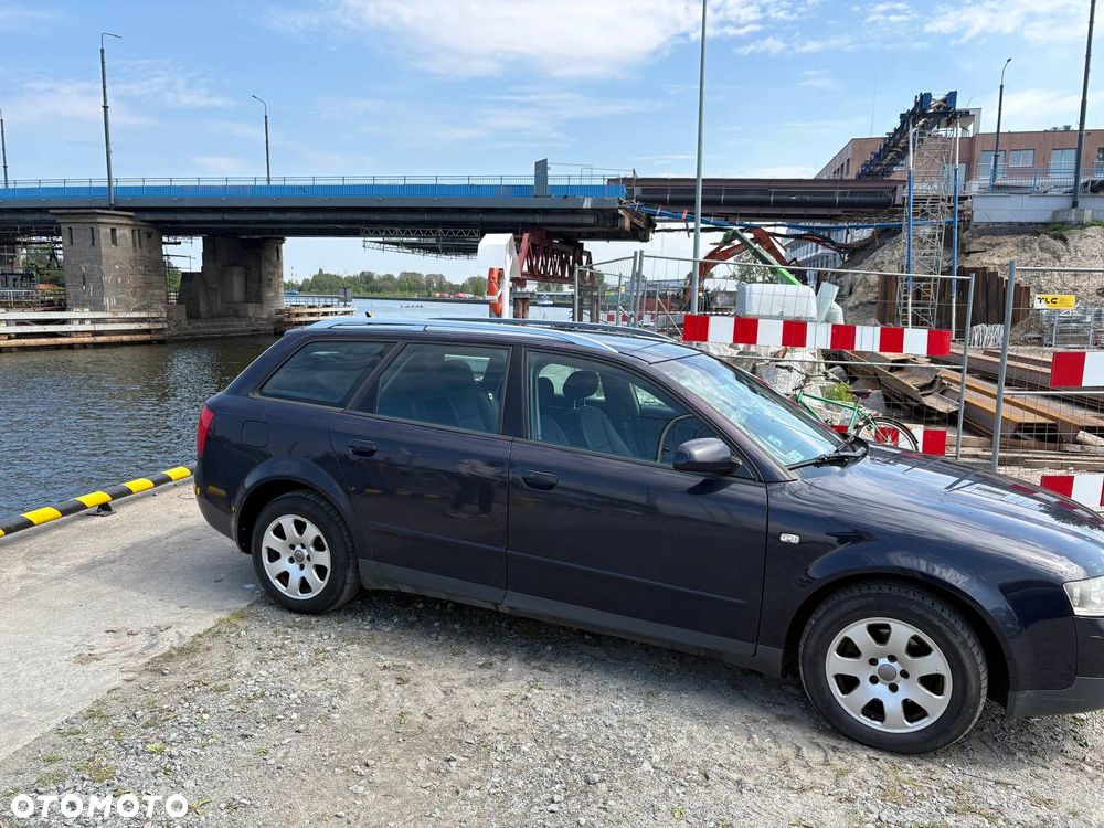 Audi A4 Avant - 6