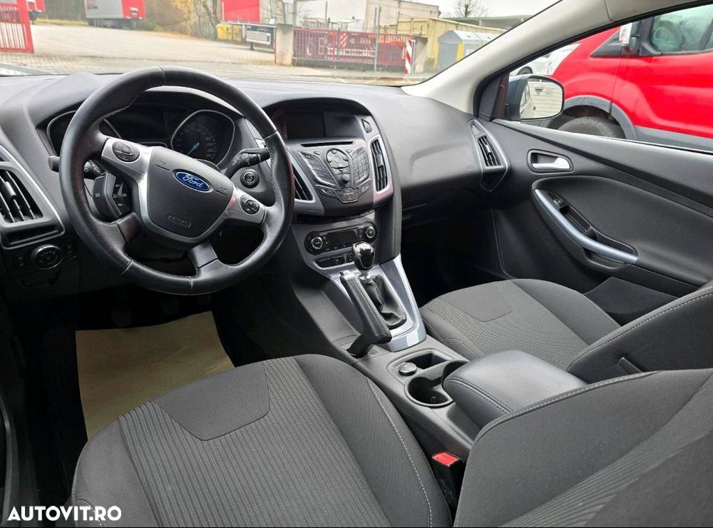 Ford Focus 1.6 TDCi DPF Start-Stopp-System Titanium - 9