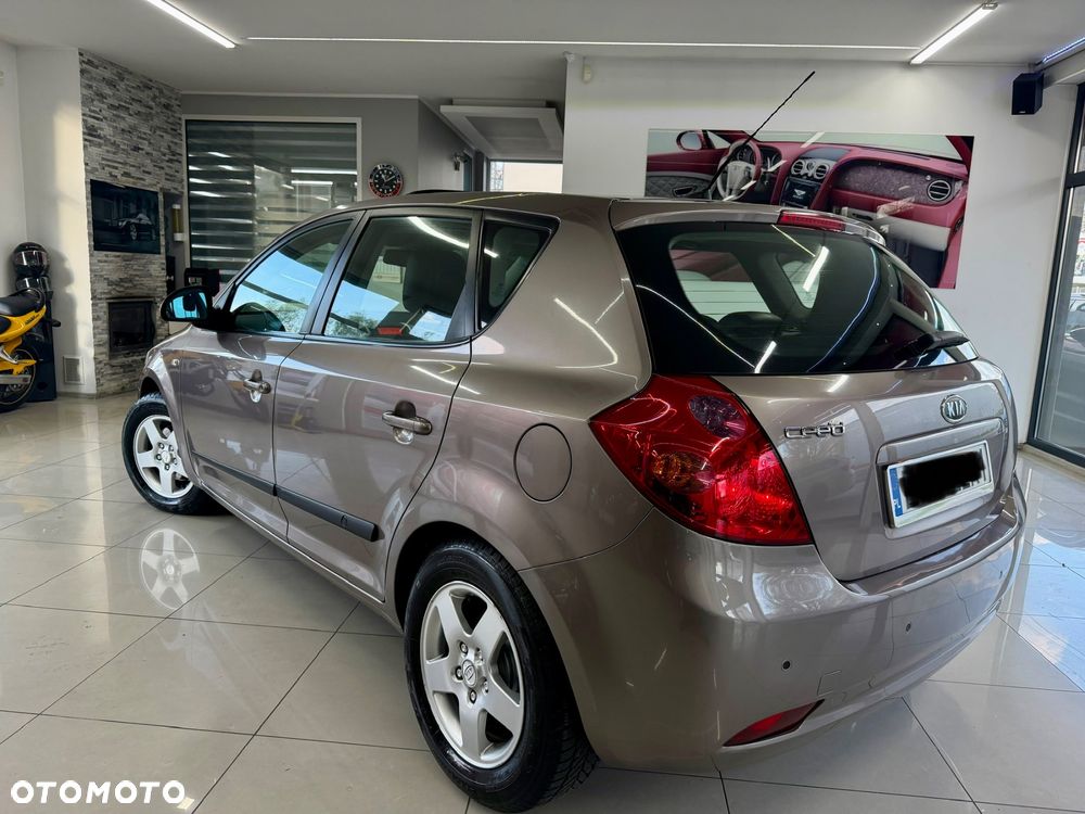 Kia Ceed 1.6 CVVT EX - 36