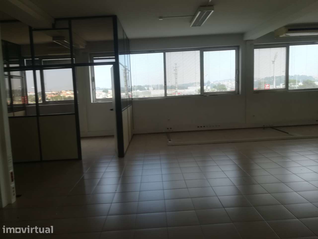 Escritórios com 270 m2, EXPONOR-LEÇA DA PALMEIRA. - Grande imagem: 3/12