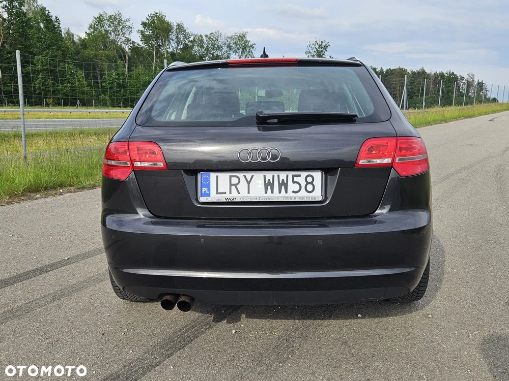 Audi A3 Sportback 1.8 TFSI Attraction - 4