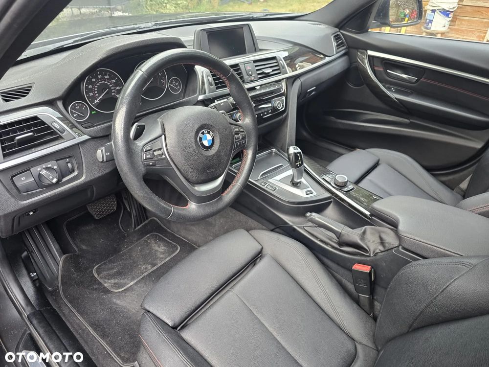 BMW Seria 3 330e iPerformance - 12
