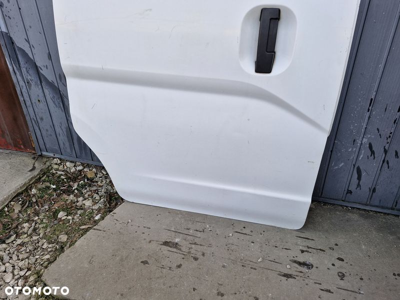 NISSAN NV200 DRZWI PRAWE BOCZNE PRZESUWNE - 4