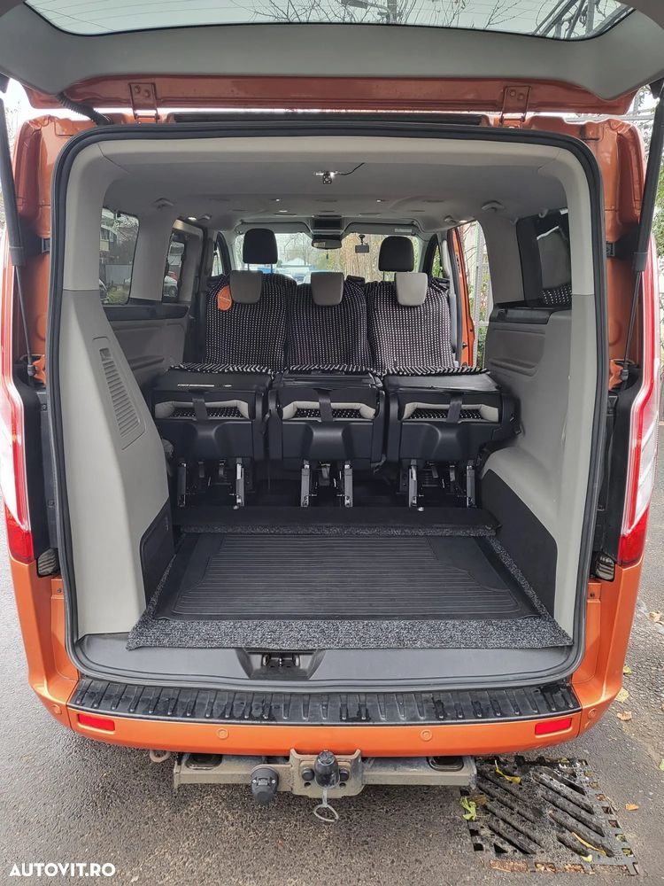 Ford Tourneo Custom - 10