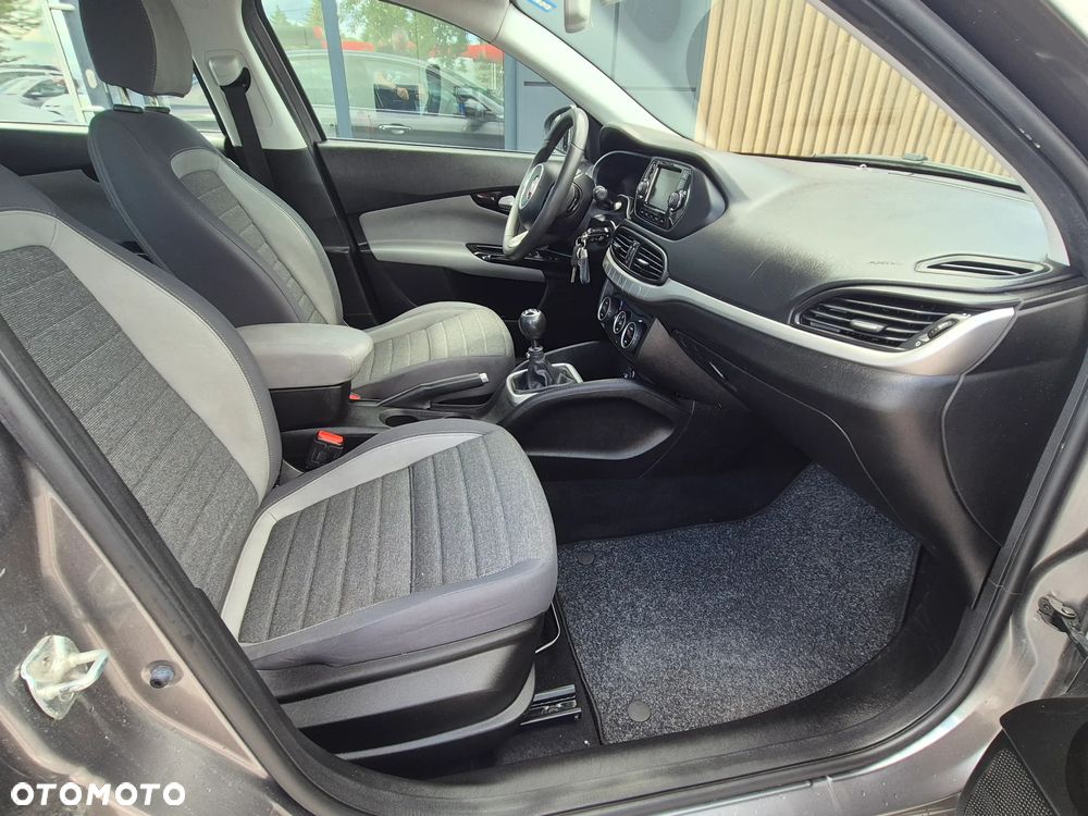 Fiat Tipo 1.6 MultiJet 16v Mirror - 31