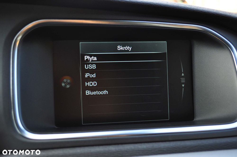 Volvo V40 D2 Momentum - 17