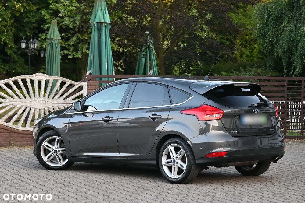 Ford Focus 1.5 EcoBoost Titanium - 12