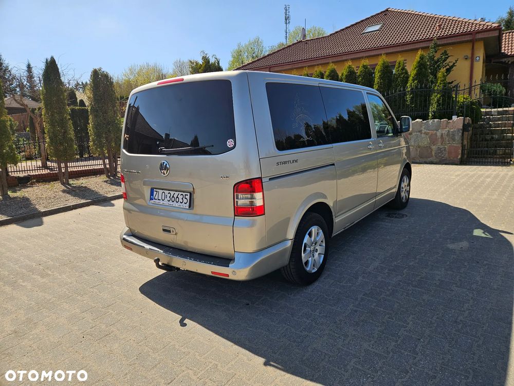 Volkswagen Multivan - 7