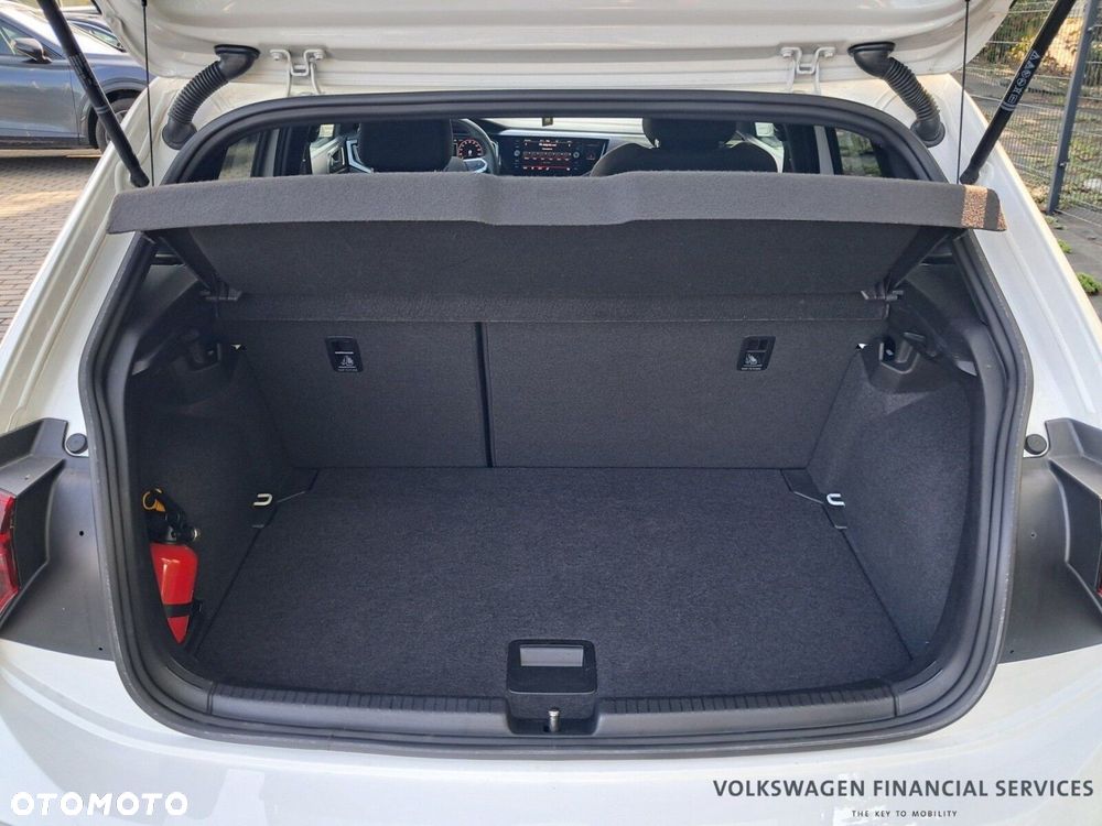 Volkswagen Polo - 11
