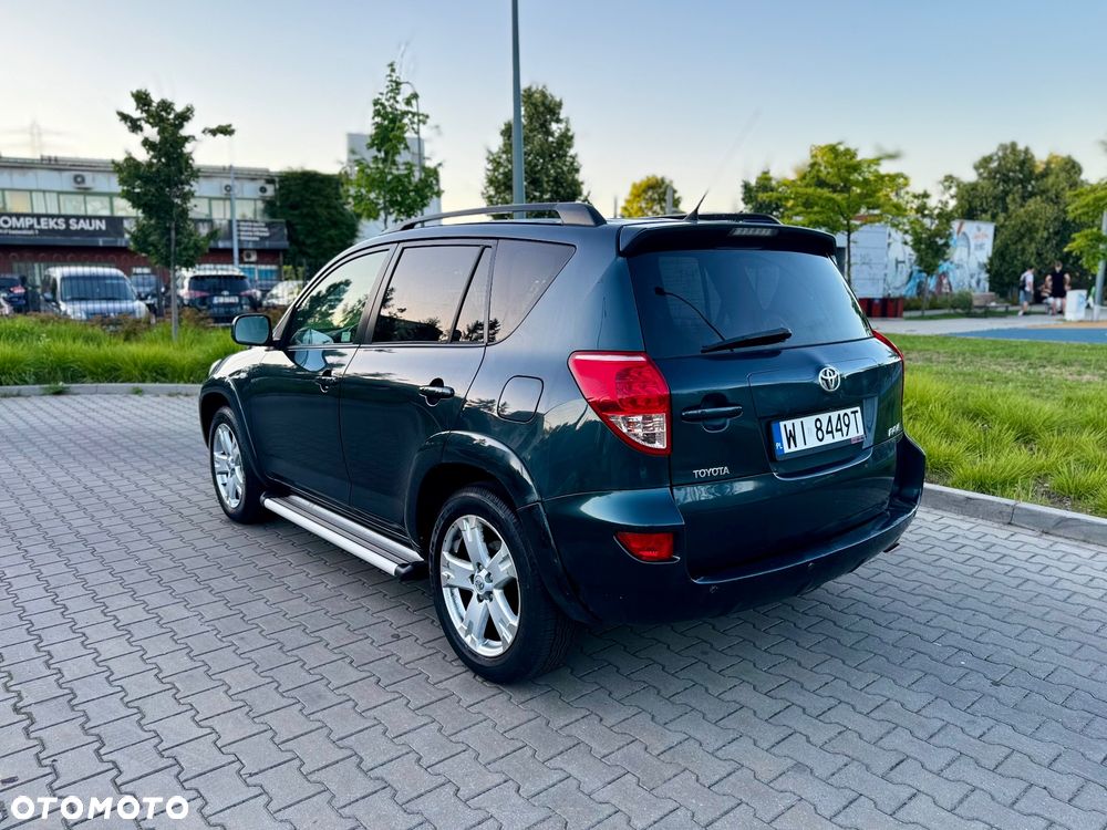 Toyota RAV4 2.2 D-4D X - 8