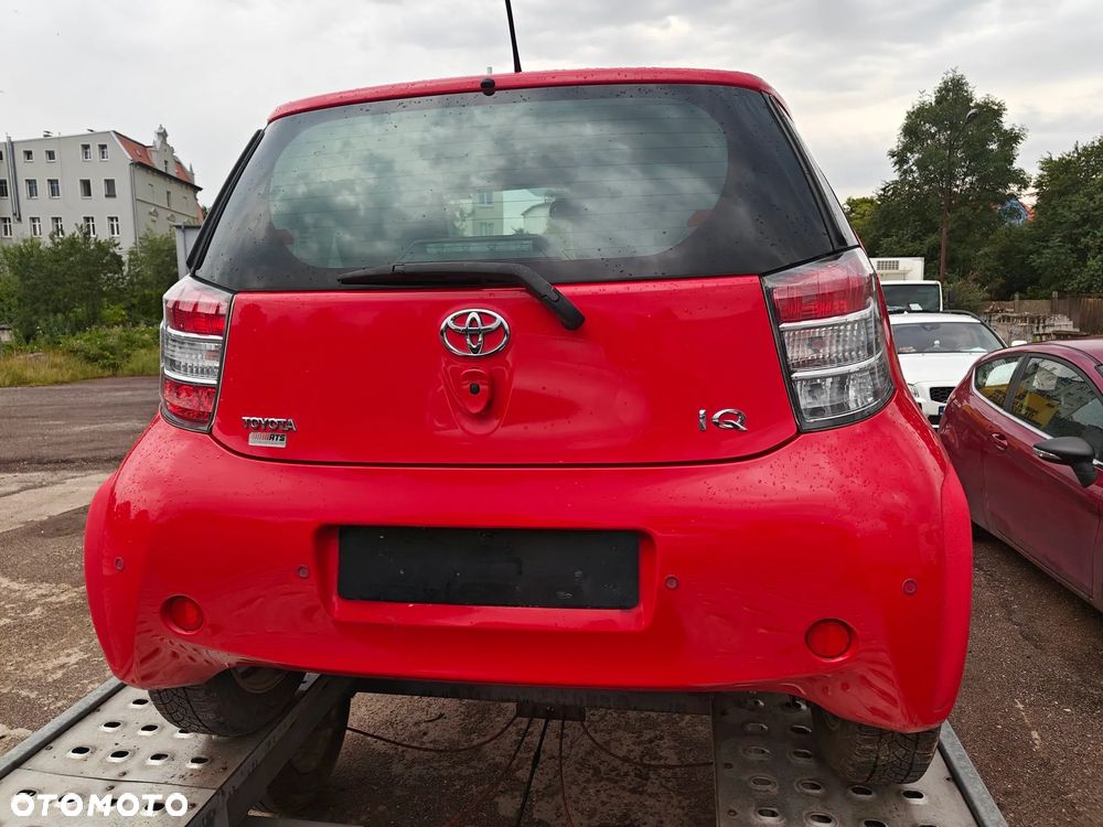 Toyota iQ 1.4 D-4D - 16