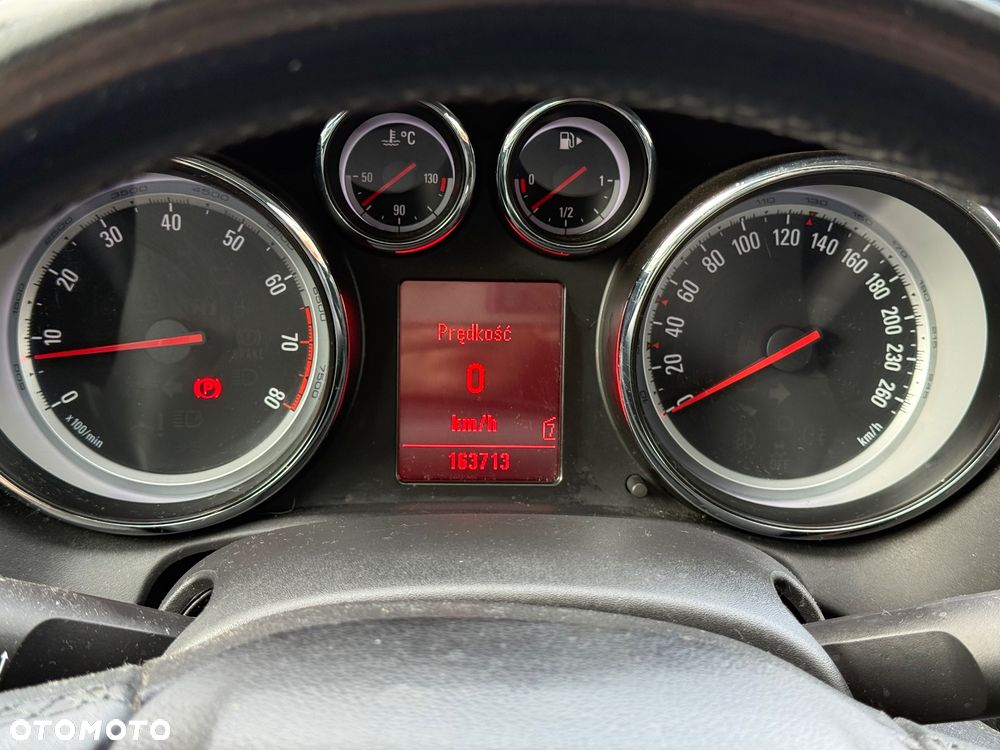 Opel Astra 1.6 T Cosmo - 34