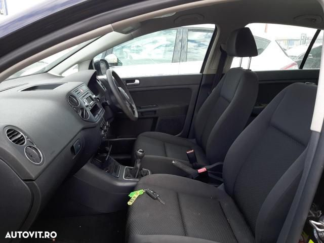 Dezmembrez VW Golf Plus 1.6 tdi - 5