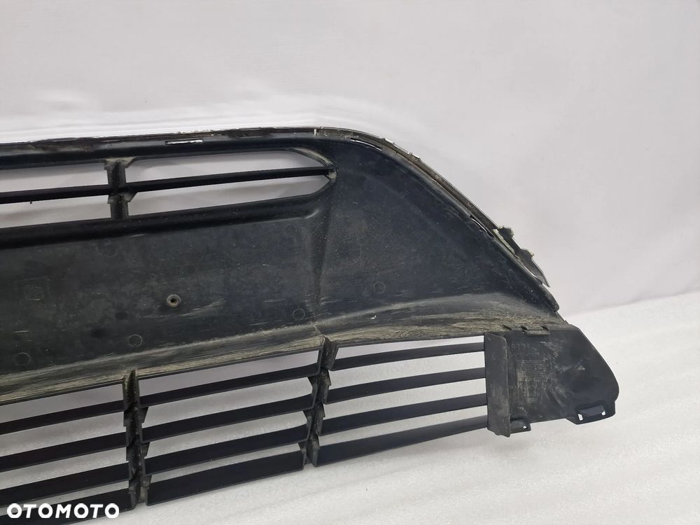 FORD C-MAX MK2 10- KRATKA ŚRODKOWA ZDERZAKA PRZEDNIEGO PRZÓD , NR D2ABB , NR AUKCJI KR172 - 14