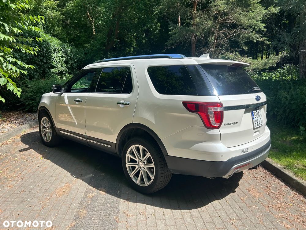 Ford Explorer - 4