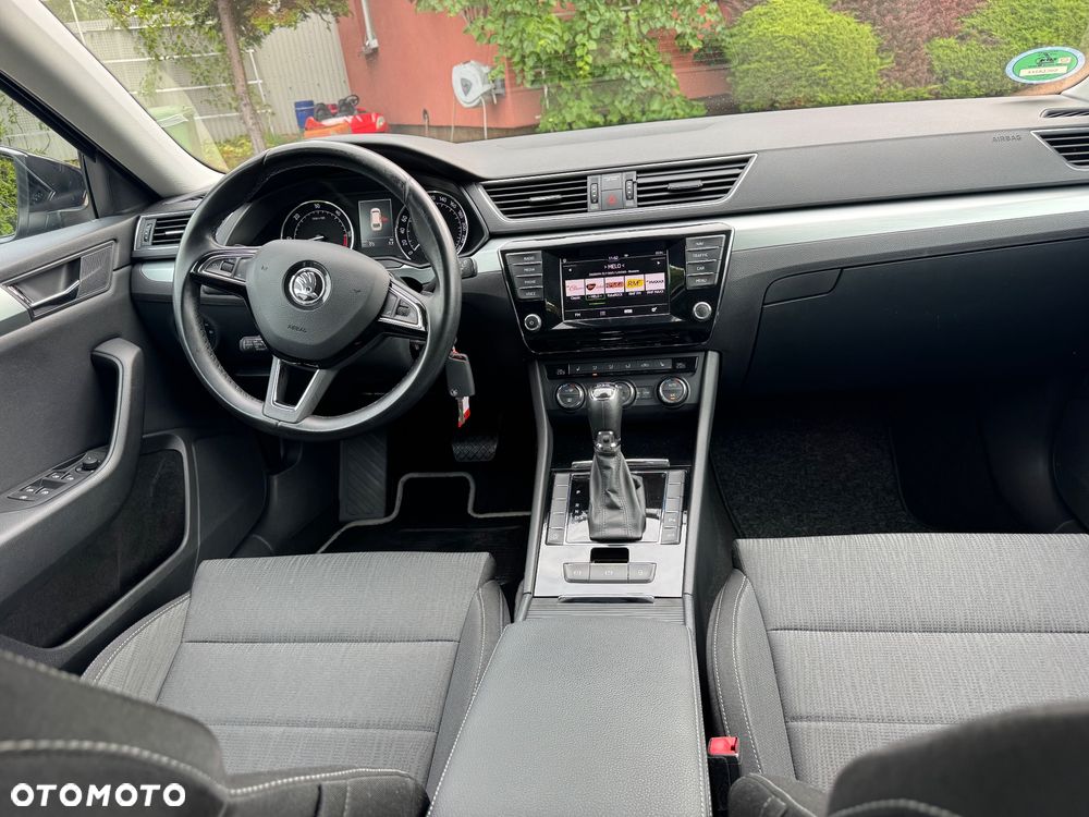 Skoda Superb 2.0 TDI DSG Ambition - 18