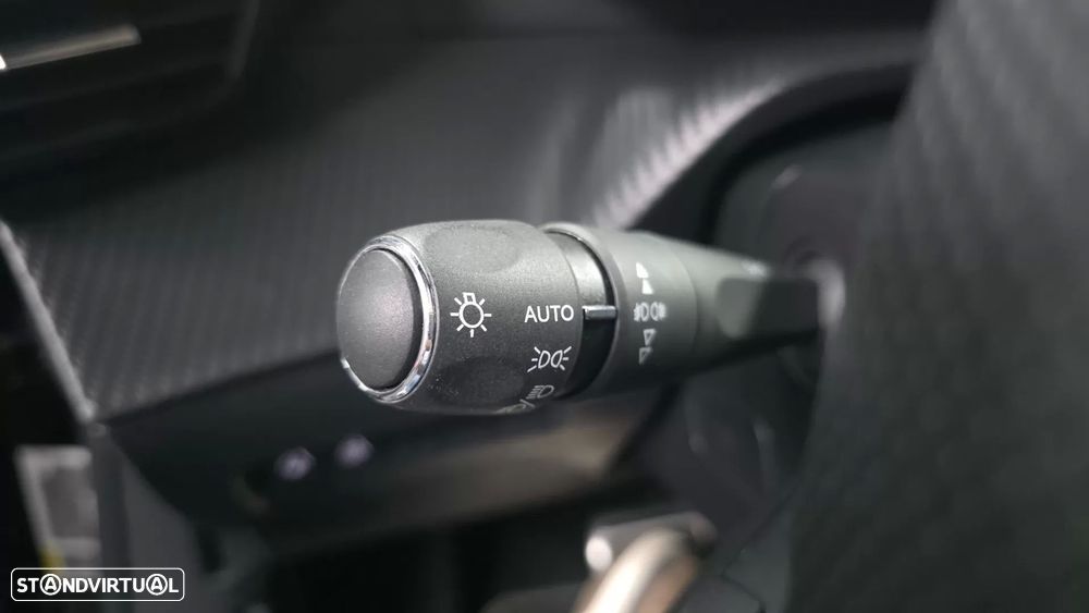 Peugeot e-2008 50 kWh GT Pack - 10