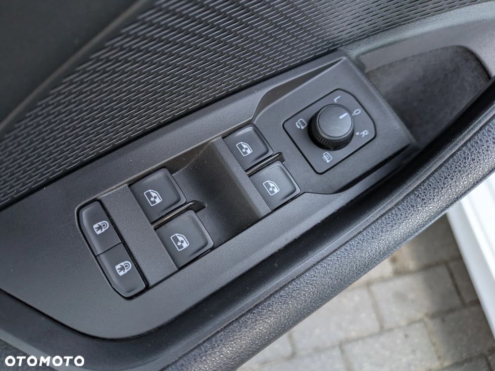 Skoda Octavia 1.5 TSI ACT Style - 10