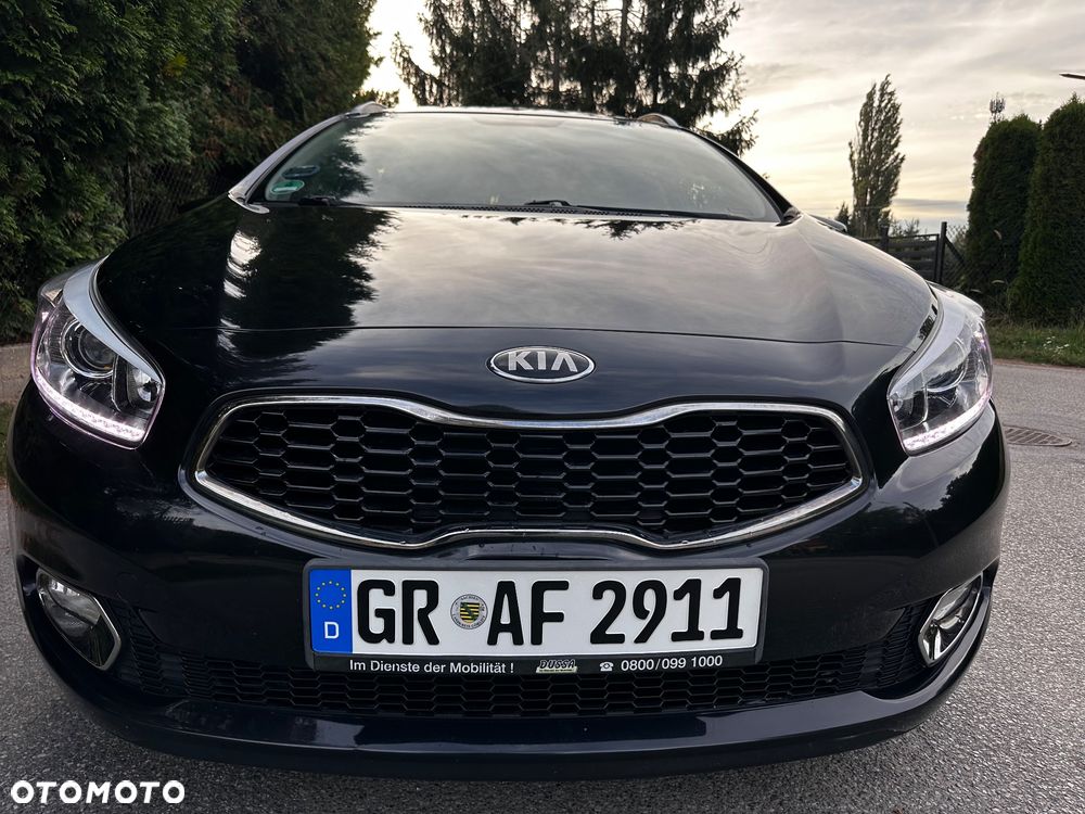 Kia Ceed 1.6 GDI Fifa World Cup Edition - 13