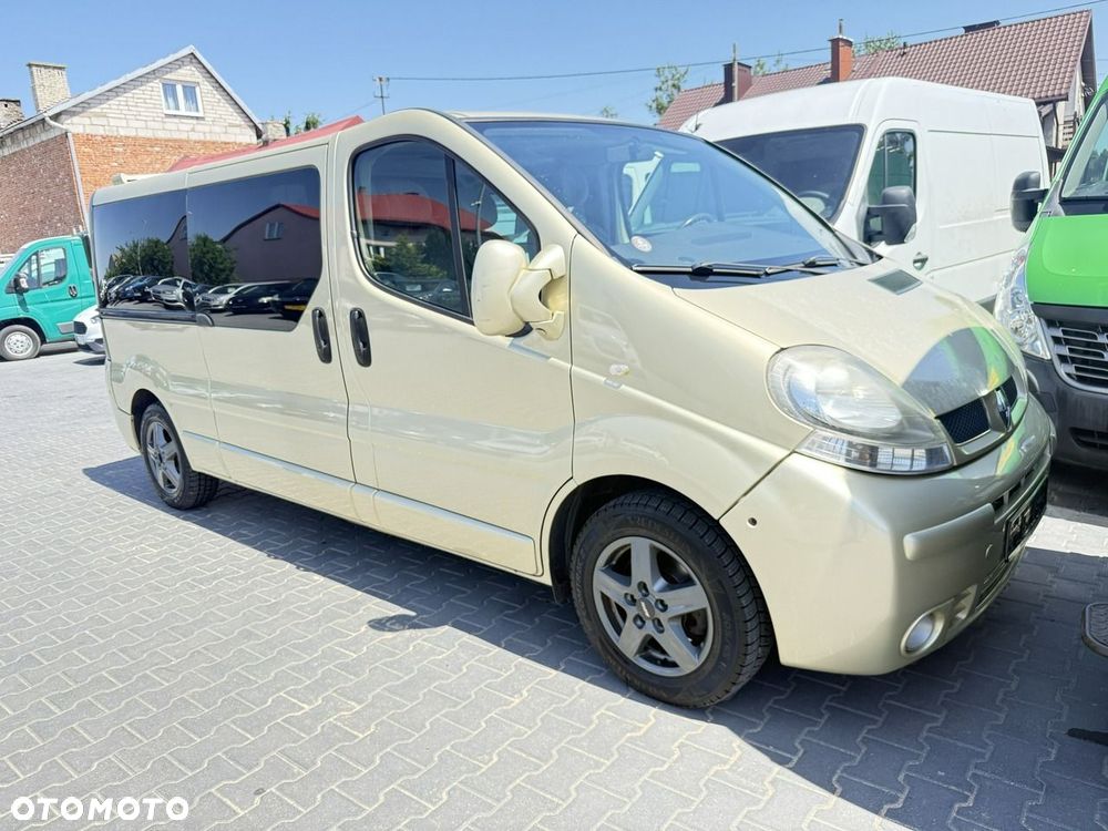 Renault Trafic - 23