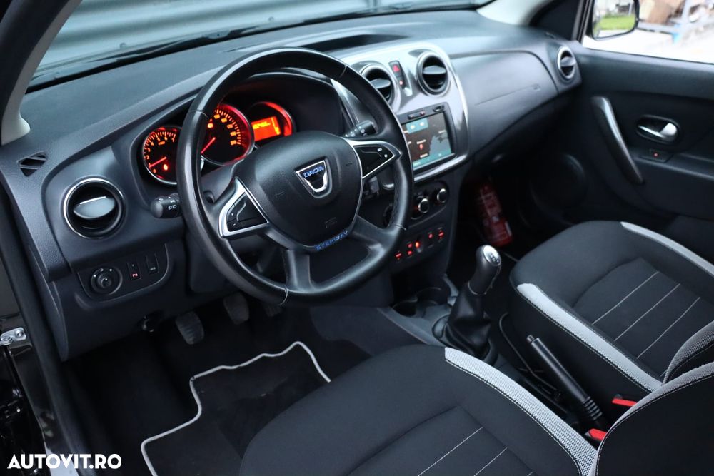 Dacia Sandero 0.9 90CP Stepway - 9